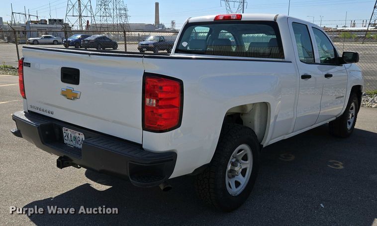 image for item EJ7464 2015 Chevrolet Silverado 1500 Double Cab pickup truck