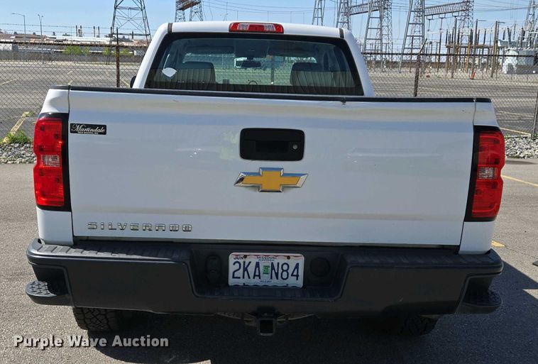 image for item EJ7464 2015 Chevrolet Silverado 1500 Double Cab pickup truck