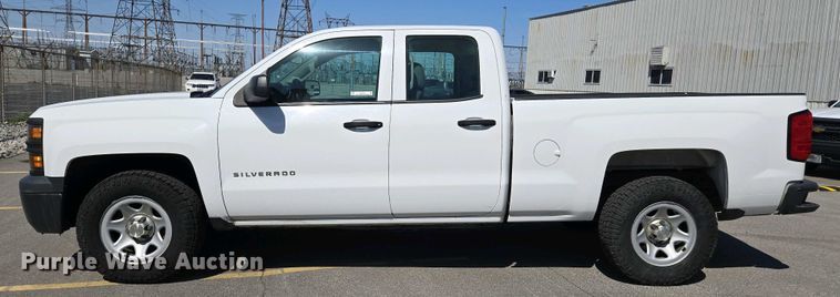 image for item EJ7464 2015 Chevrolet Silverado 1500 Double Cab pickup truck