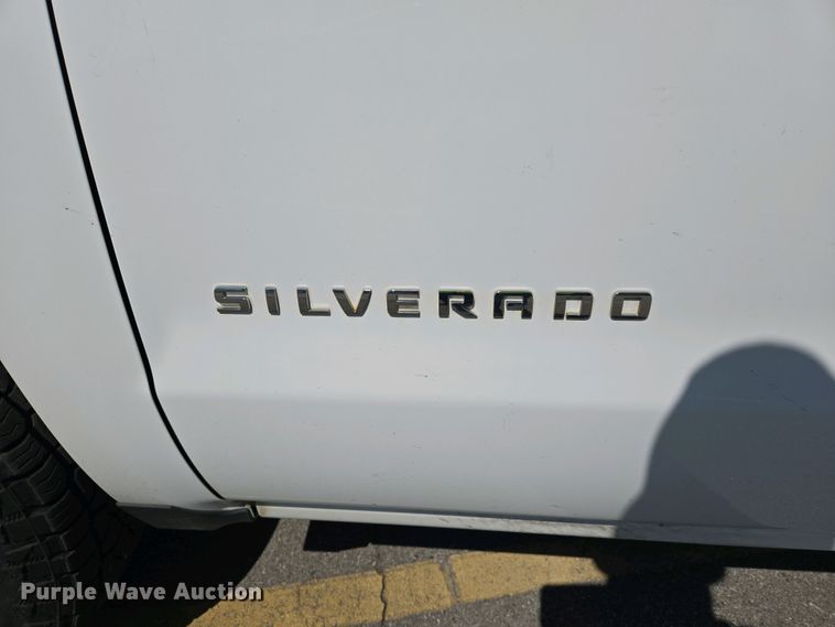 image for item EJ7464 2015 Chevrolet Silverado 1500 Double Cab pickup truck