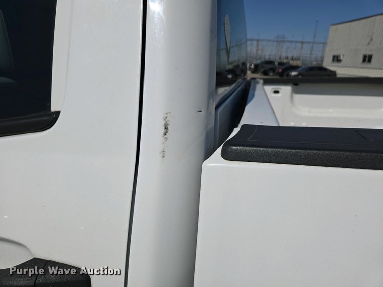 image for item EJ7464 2015 Chevrolet Silverado 1500 Double Cab pickup truck