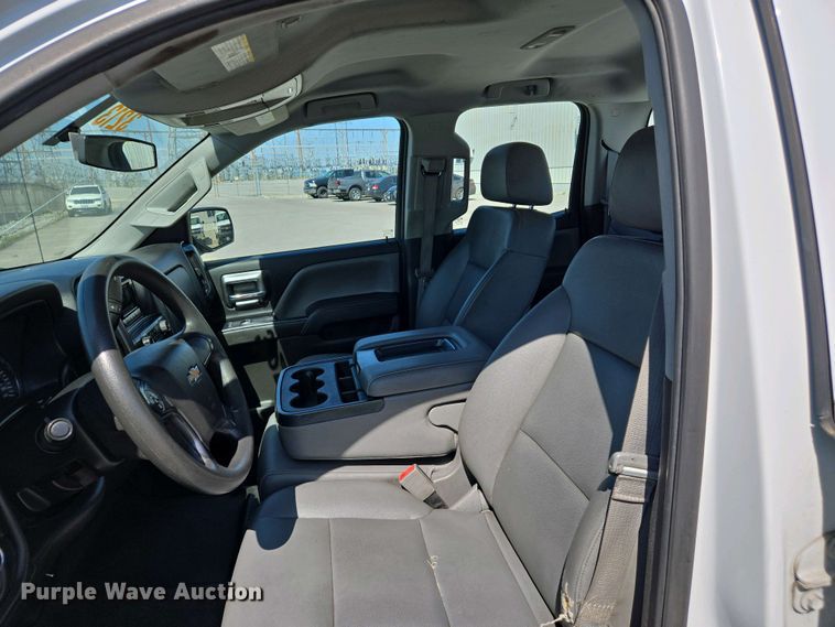 image for item EJ7464 2015 Chevrolet Silverado 1500 Double Cab pickup truck