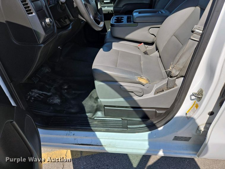 image for item EJ7464 2015 Chevrolet Silverado 1500 Double Cab pickup truck