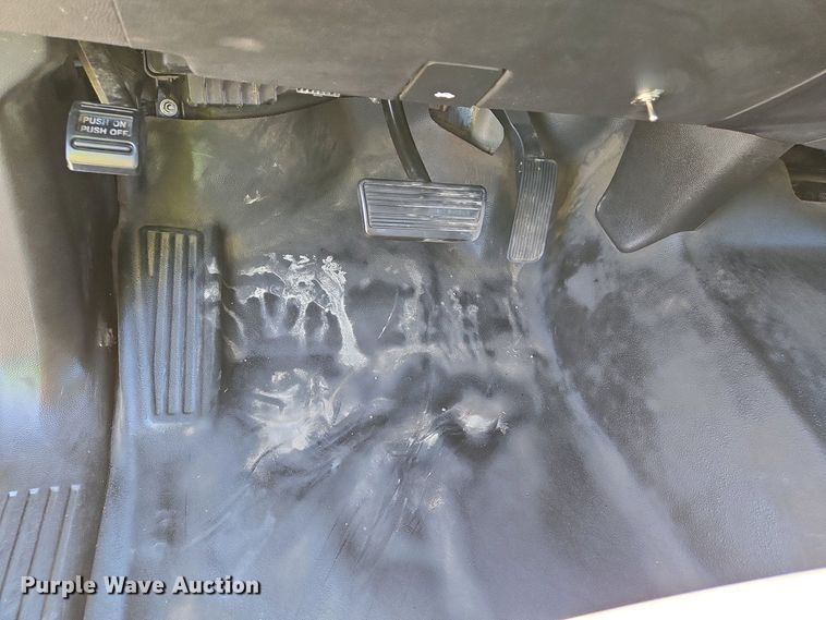 image for item EJ7464 2015 Chevrolet Silverado 1500 Double Cab pickup truck