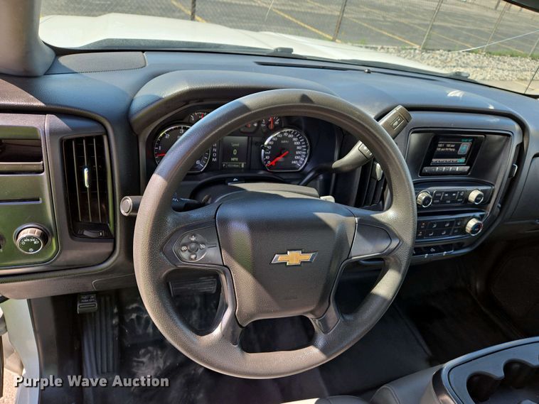 image for item EJ7464 2015 Chevrolet Silverado 1500 Double Cab pickup truck