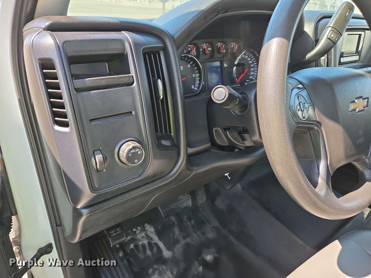 image for item EJ7464 2015 Chevrolet Silverado 1500 Double Cab pickup truck