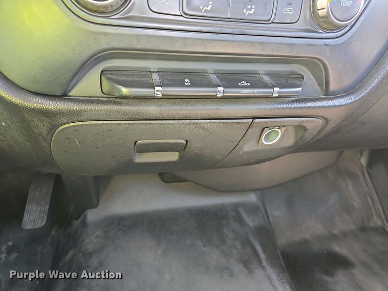 image for item EJ7464 2015 Chevrolet Silverado 1500 Double Cab pickup truck