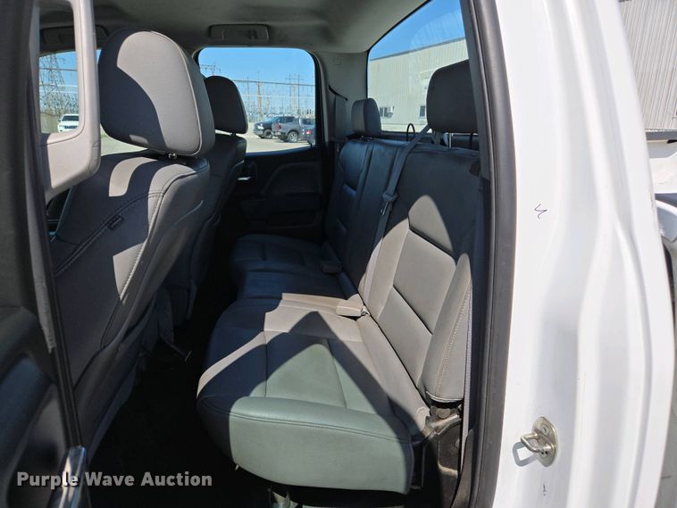 image for item EJ7464 2015 Chevrolet Silverado 1500 Double Cab pickup truck