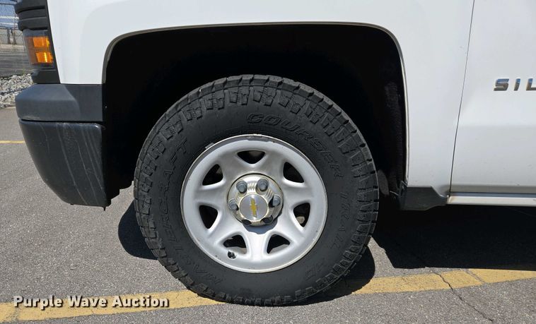 image for item EJ7464 2015 Chevrolet Silverado 1500 Double Cab pickup truck