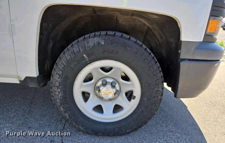 image for item EJ7464 2015 Chevrolet Silverado 1500 Double Cab pickup truck