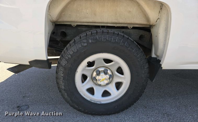 image for item EJ7464 2015 Chevrolet Silverado 1500 Double Cab pickup truck