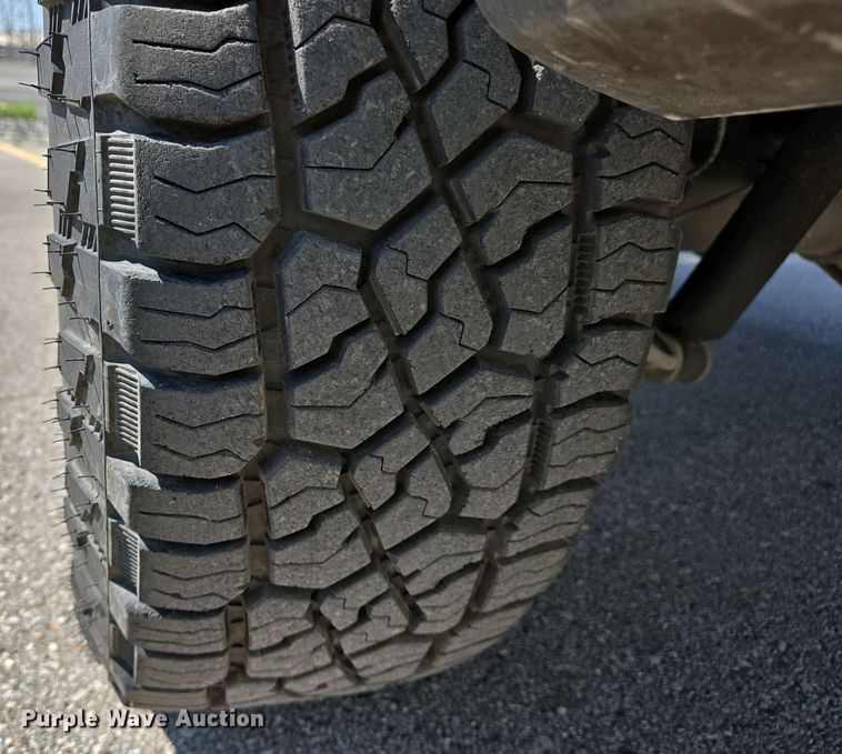 image for item EJ7464 2015 Chevrolet Silverado 1500 Double Cab pickup truck