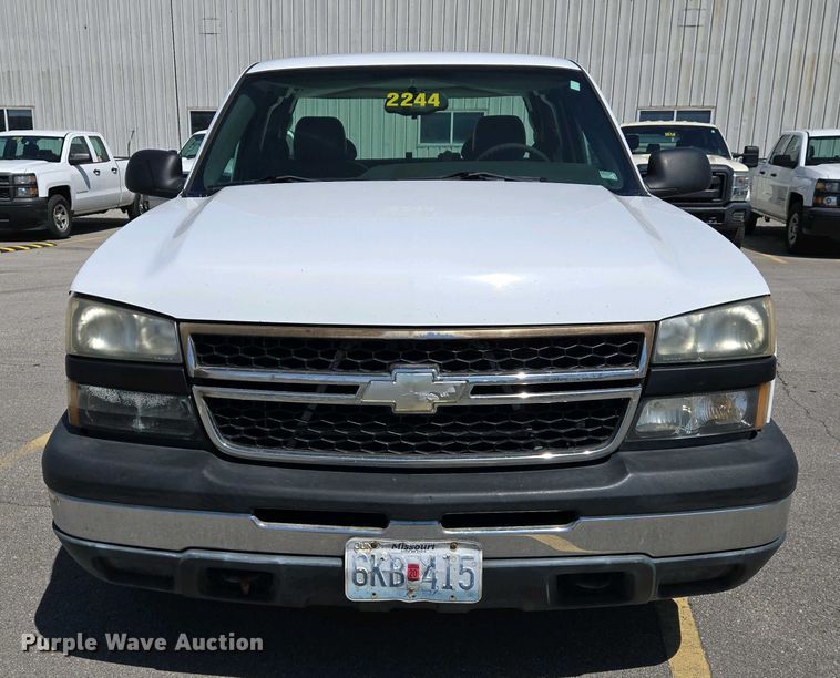 image for item EJ7466 2006 Chevrolet Silverado 1500 Ext. Cab pickup truck