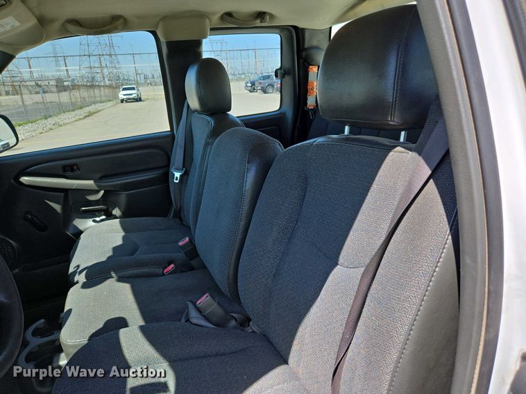 image for item EJ7466 2006 Chevrolet Silverado 1500 Ext. Cab pickup truck