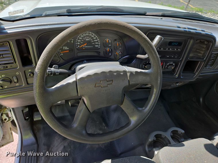 image for item EJ7466 2006 Chevrolet Silverado 1500 Ext. Cab pickup truck