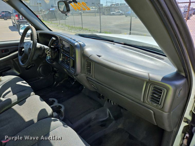 image for item EJ7466 2006 Chevrolet Silverado 1500 Ext. Cab pickup truck