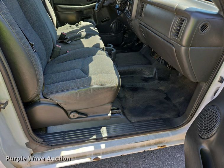 image for item EJ7466 2006 Chevrolet Silverado 1500 Ext. Cab pickup truck