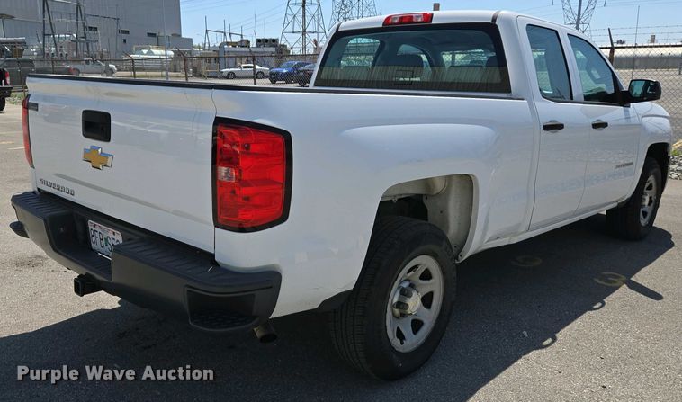 image for item EJ7468 2015 Chevrolet Silverado 1500 Double Cab pickup truck