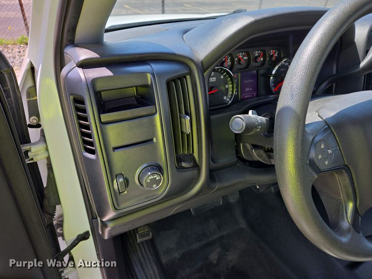 image for item EJ7468 2015 Chevrolet Silverado 1500 Double Cab pickup truck