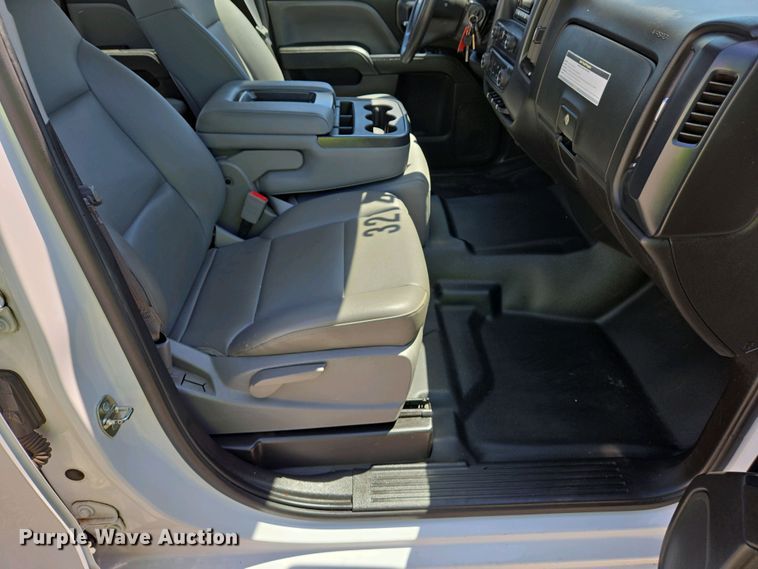 image for item EJ7468 2015 Chevrolet Silverado 1500 Double Cab pickup truck