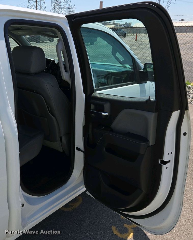 image for item EJ7468 2015 Chevrolet Silverado 1500 Double Cab pickup truck