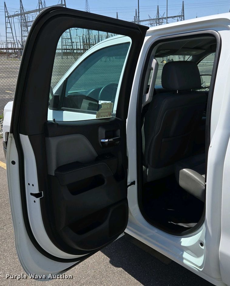 image for item EJ7468 2015 Chevrolet Silverado 1500 Double Cab pickup truck