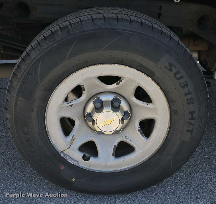 image for item EJ7468 2015 Chevrolet Silverado 1500 Double Cab pickup truck