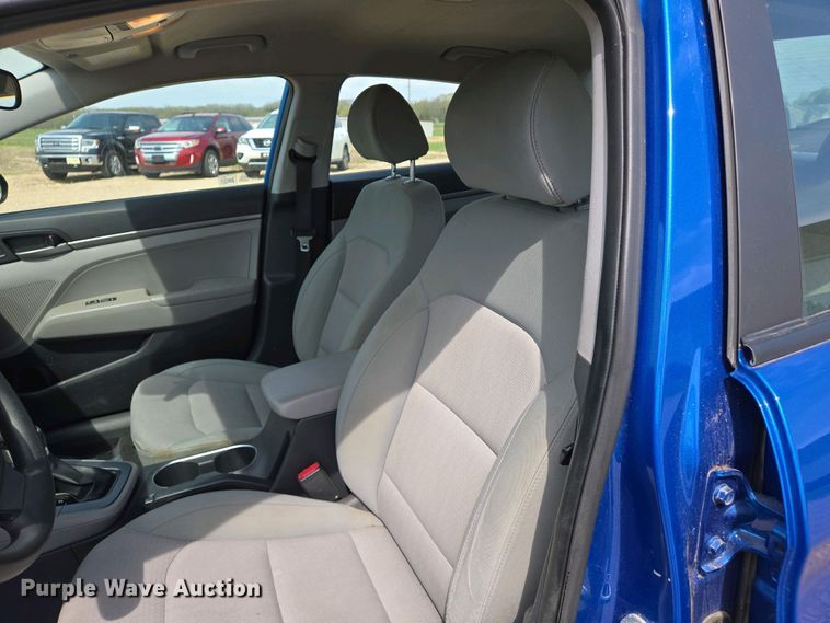 image for item EJ7486 2017 Hyundai Elantra SE 