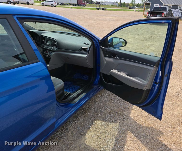 image for item EJ7486 2017 Hyundai Elantra SE 