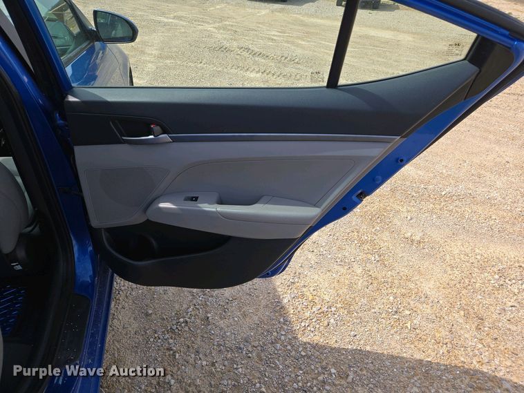 image for item EJ7486 2017 Hyundai Elantra SE 