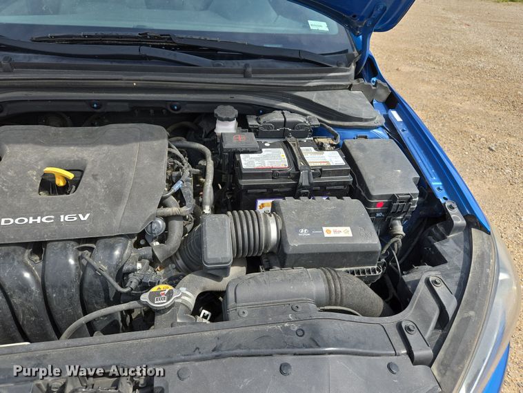 image for item EJ7486 2017 Hyundai Elantra SE 