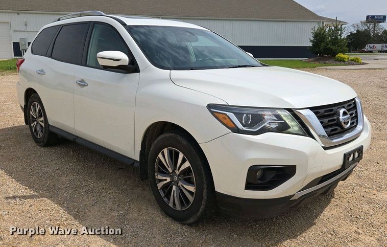 image for item EJ7487 2017 Nissan Pathfinder SUV