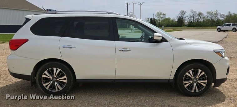 image for item EJ7487 2017 Nissan Pathfinder SUV