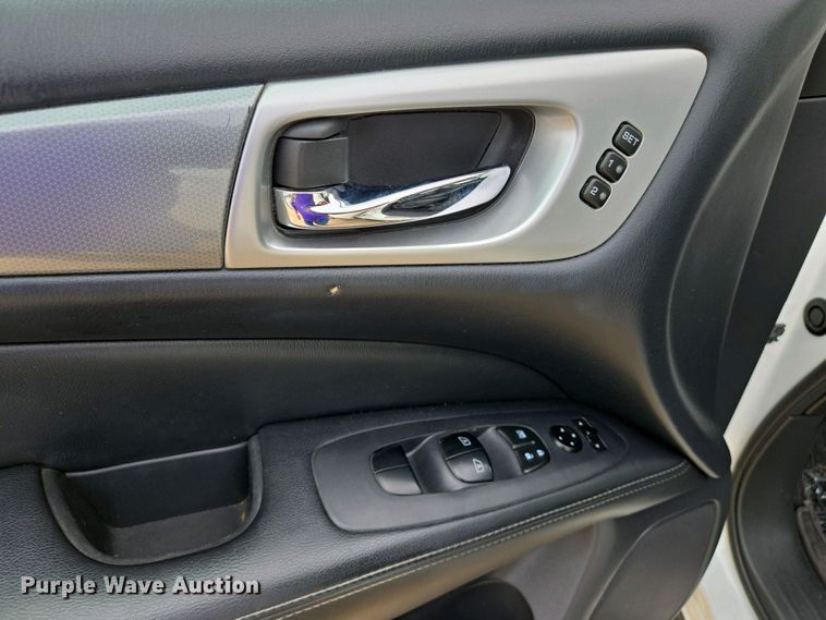 image for item EJ7487 2017 Nissan Pathfinder SUV