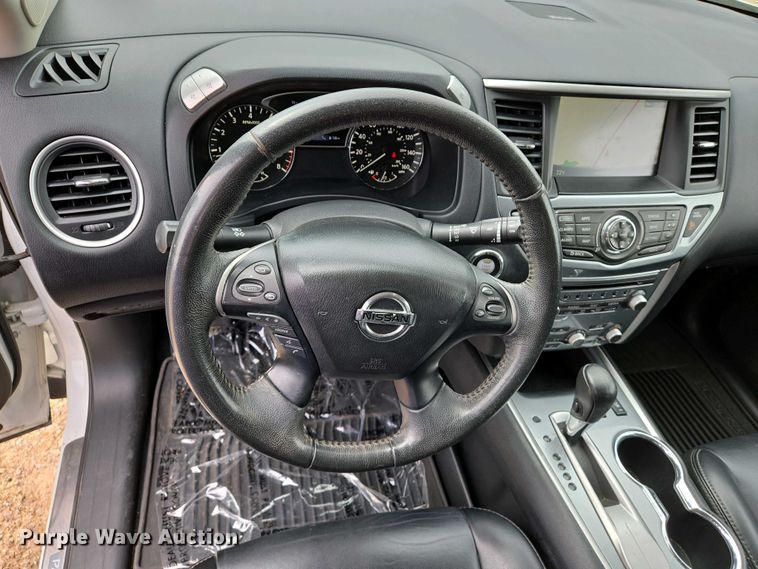 image for item EJ7487 2017 Nissan Pathfinder SUV