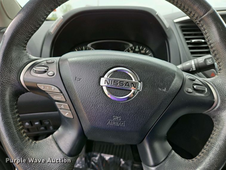 image for item EJ7487 2017 Nissan Pathfinder SUV