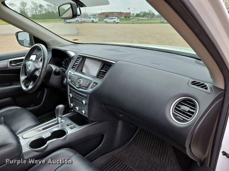 image for item EJ7487 2017 Nissan Pathfinder SUV