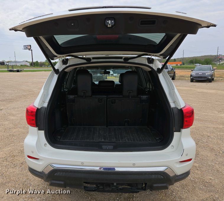 image for item EJ7487 2017 Nissan Pathfinder SUV