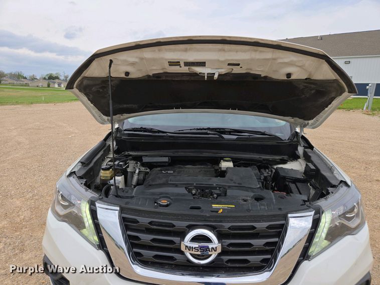 image for item EJ7487 2017 Nissan Pathfinder SUV