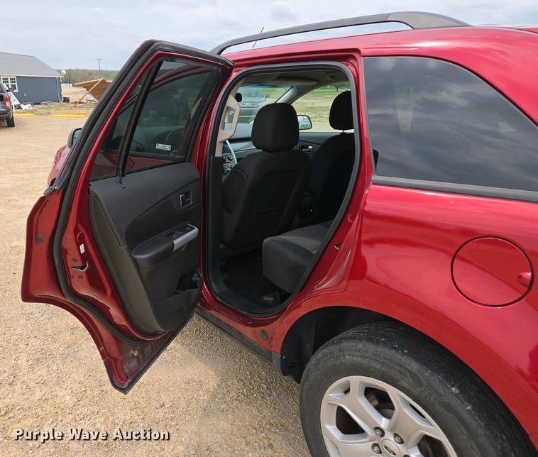image for item EJ7488 2013 Ford  Edge SEL SUV