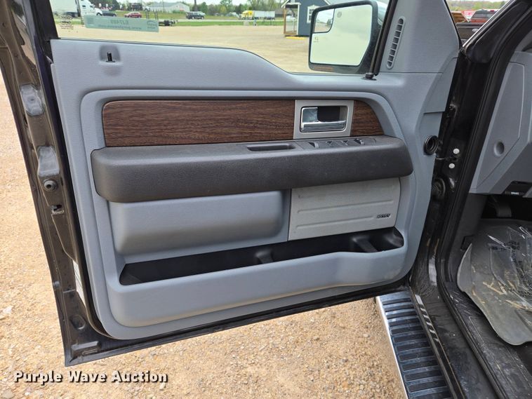 image for item EJ7489 2013 Ford F150 Lariat  SuperCrew pickup truck