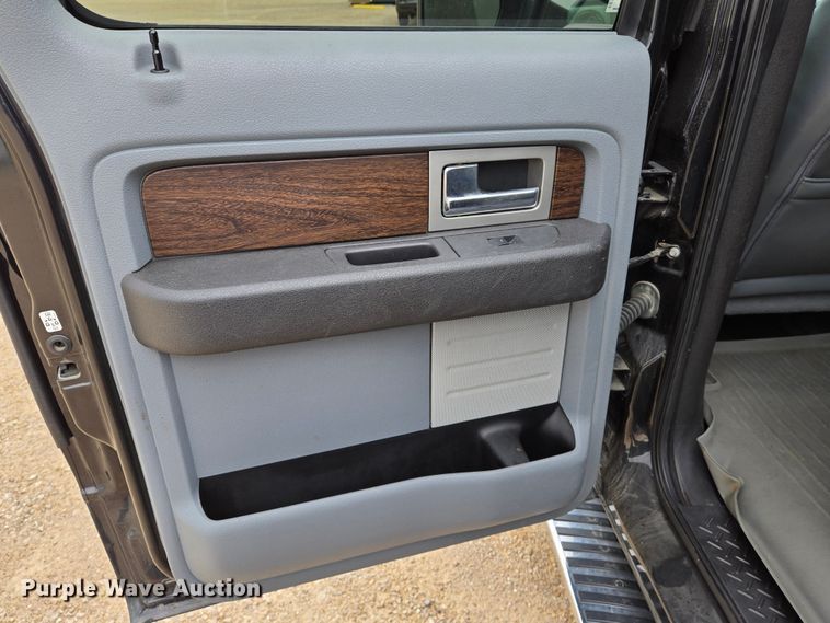 image for item EJ7489 2013 Ford F150 Lariat  SuperCrew pickup truck