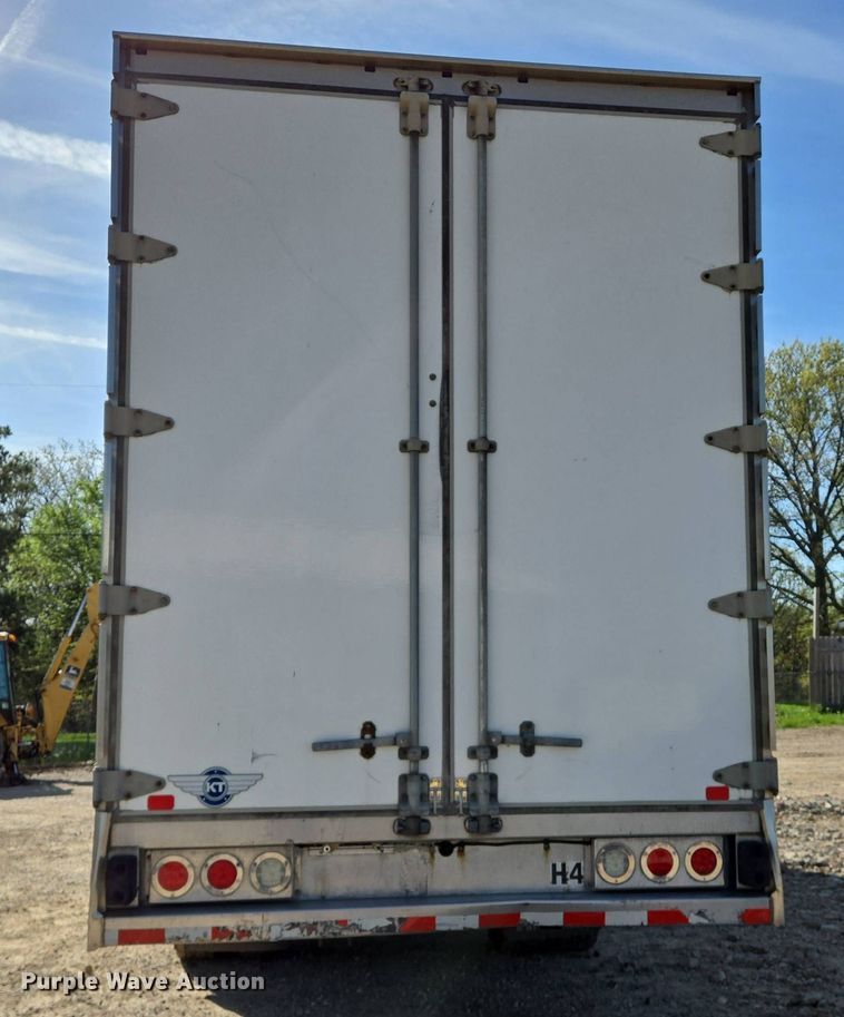 image for item EJ7495 2015 Hino 268 box truck