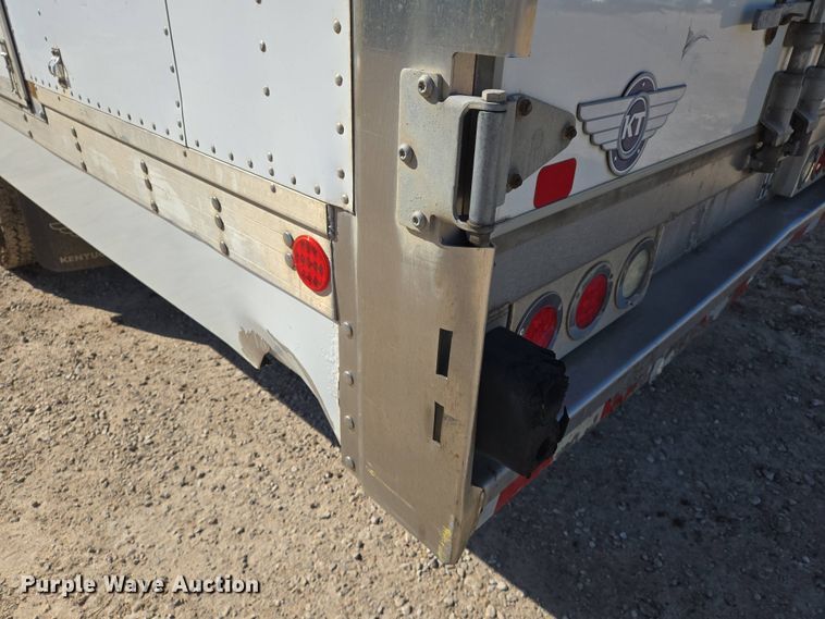 image for item EJ7495 2015 Hino 268 box truck