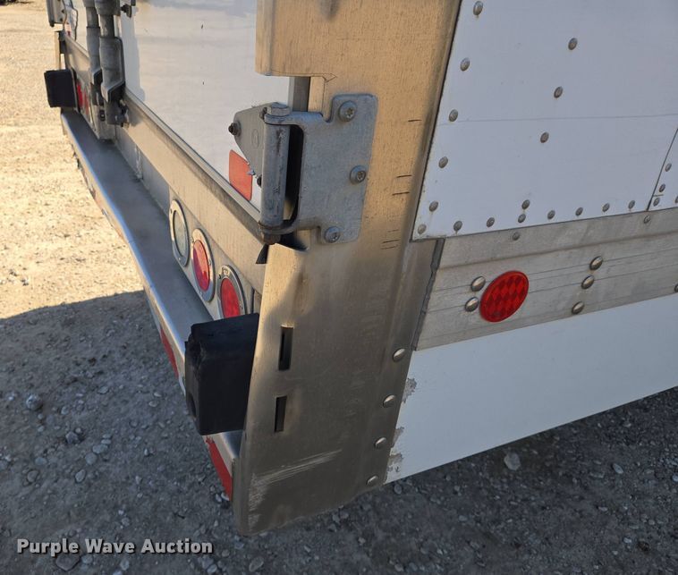 image for item EJ7495 2015 Hino 268 box truck