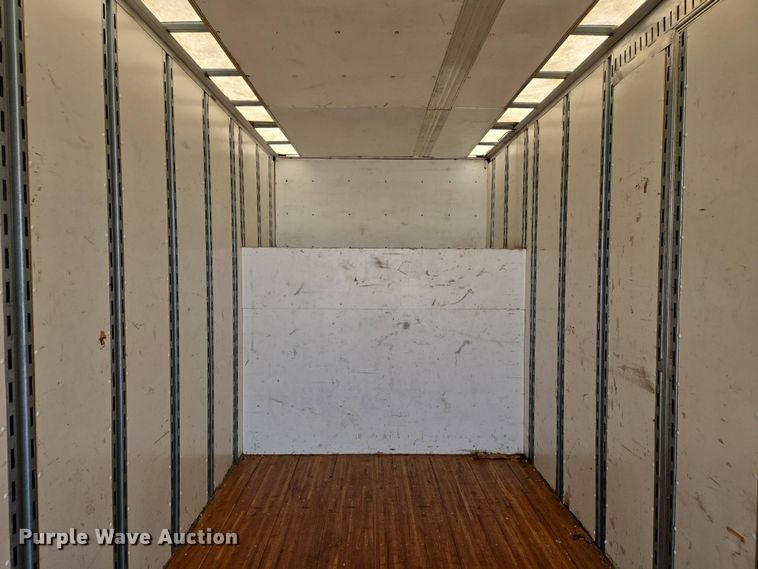 image for item EJ7495 2015 Hino 268 box truck