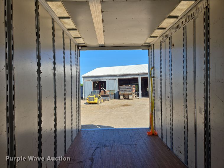 image for item EJ7495 2015 Hino 268 box truck