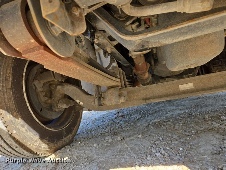 image for item EJ7495 2015 Hino 268 box truck