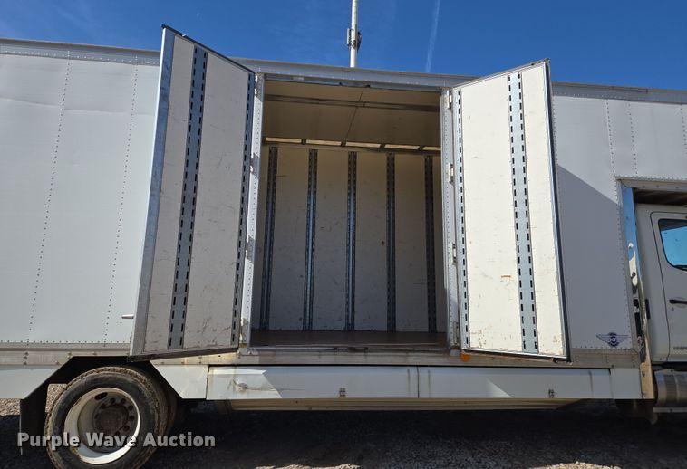 image for item EJ7495 2015 Hino 268 box truck