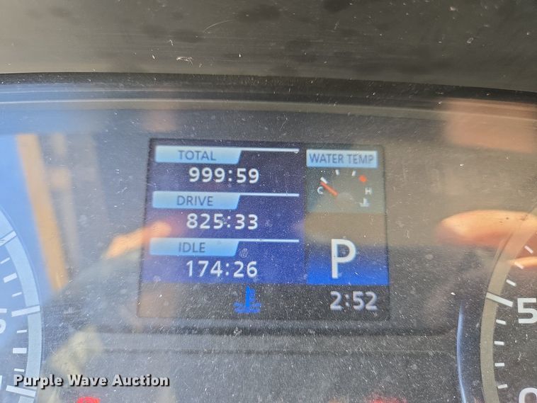 image for item EJ7495 2015 Hino 268 box truck